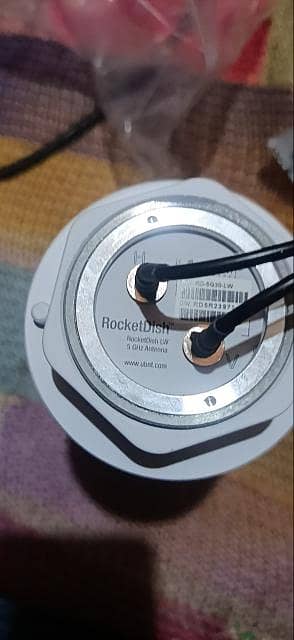 Ubiquiti RD-5G30 LW Rocket Dish Antenna