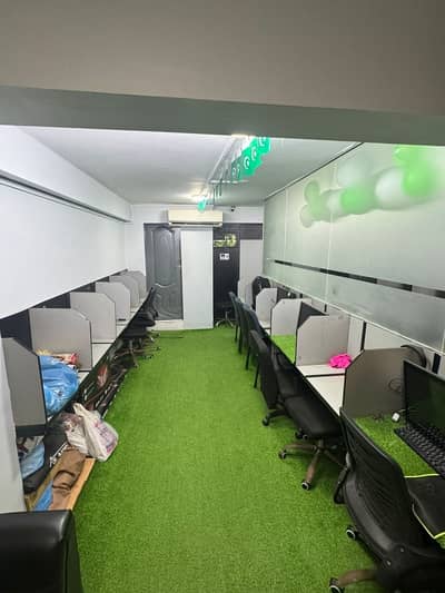 COMMERCIAL OFFICE FOR RENT IDEAL LOCATION