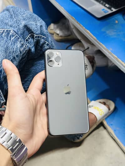 Itx iphone 11pro max water pack 10/10 betry service