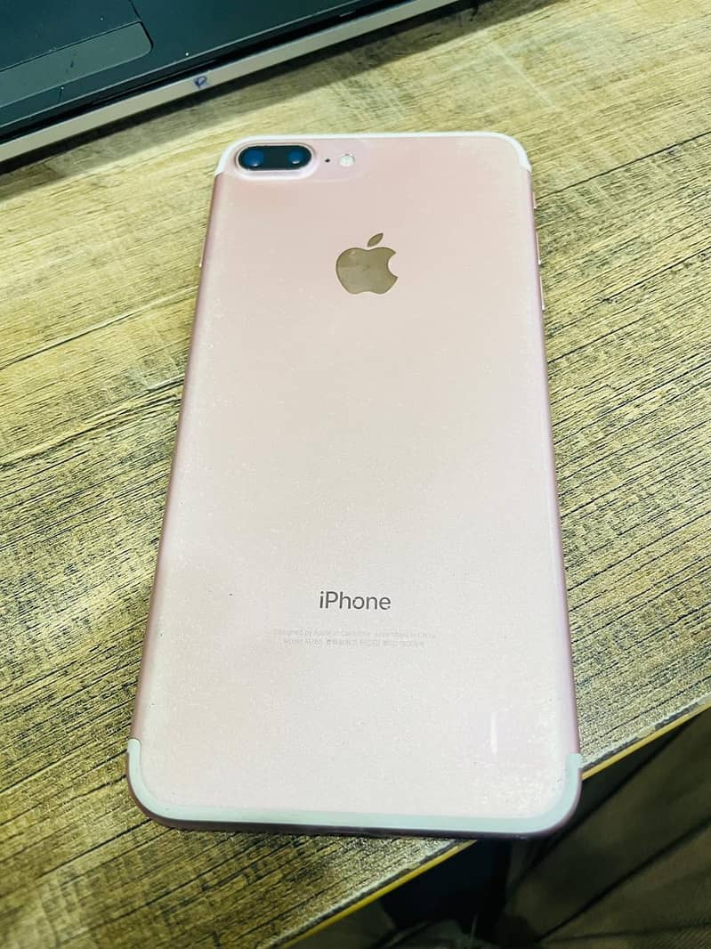 Apple iPhone 7 Plus 2