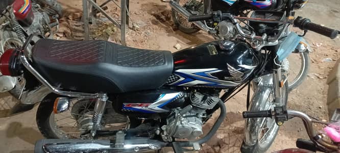 Honda 125 Black for sale