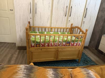 Baby cot with FREE Mattress in premium condtion
