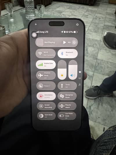 Iphone 16 pro max factory unlock sim glitch