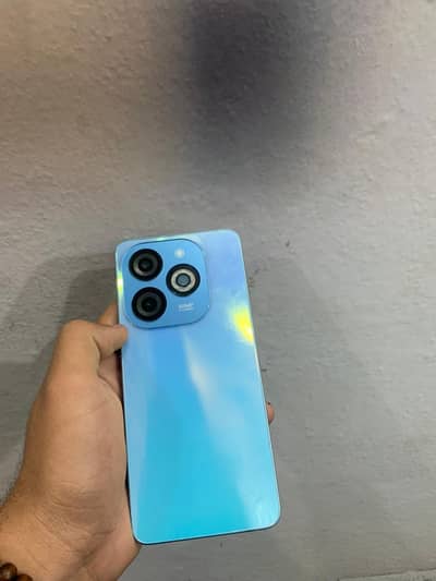 infinix smart 8 pro  4 128gb all ok