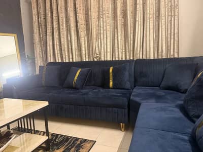 WhatsApp 03364209084      corner L shape 7 seater 10/10 condition