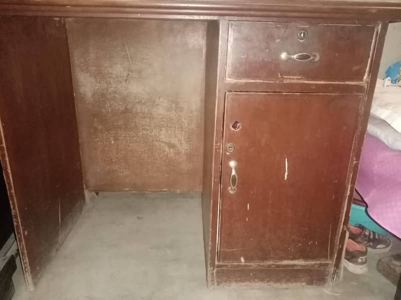 computer type table 3