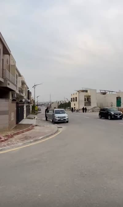 7 marla plot sale Near japnese park main 60 feet road Kohistan enclave wah gt road