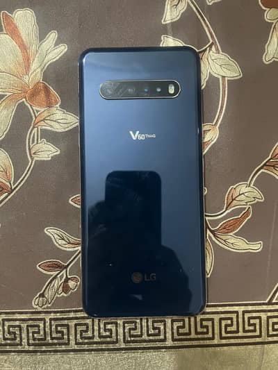 Lg v60 thinq 5g, neat and clean set, 8/128 Ram and Rom