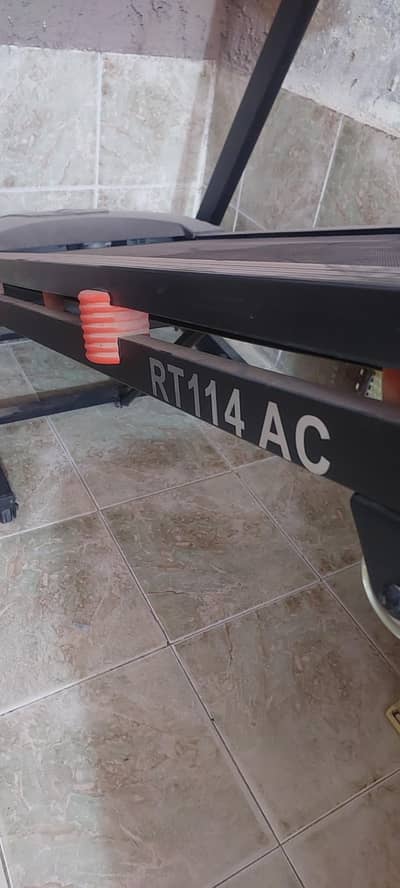 Almost new Tradmil for sale in Gujranwala