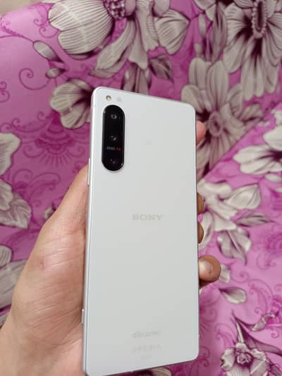 Sony Xperia 5 mark 4 10 By 10 Construction