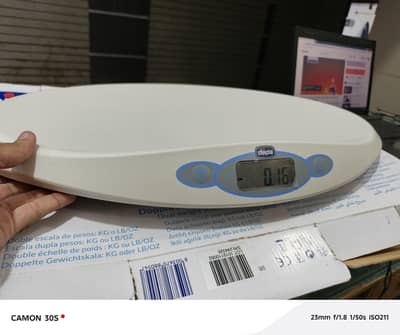 Chicco Digital Baby Scale ( White) NewBorns and Babies 30g- 20Kg UK
