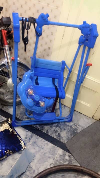 bilkul new ha mra baby 2 months betha ha bs