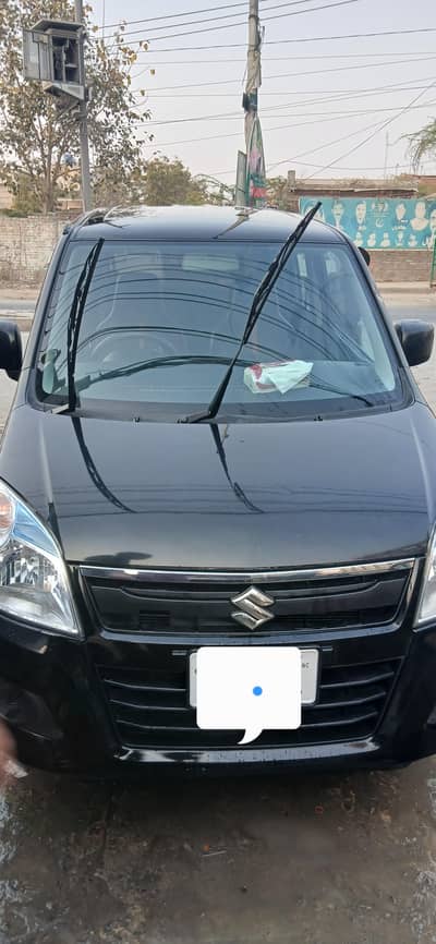 Wagon R VXL 2022  original color black  1 s 2 minor touching