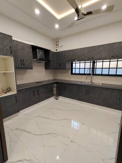 A BEAUTIFUL 10 MRLA HOUSE FOR RENT