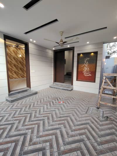 A BEAUTIFUL 10 MRLA HOUSE FOR RENT IN OVERSEAS B