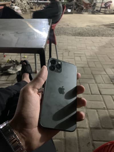 Iphone 11 pro / dot on pannel /pta approved/ 64 Gb