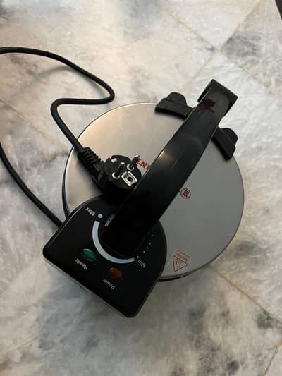 Barely used westpoint roti maker.