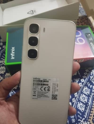 Infinix hot 60 pro. 031055955. . . 63
