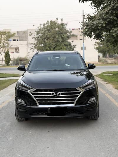 Hyundai Tucson AWD Parking Sensors in mint condition