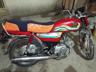 Honda CD70  model 2023 excellent condition bike for sale urgent