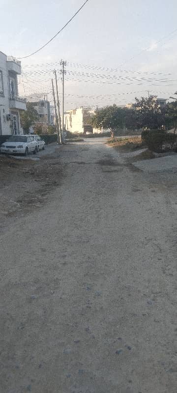 6 Marla 50ft Road Plot 6