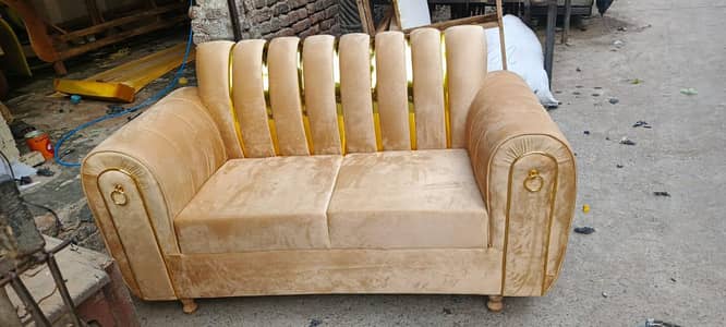 new furniture or sofa poshish krwana ka Liya rabta kary