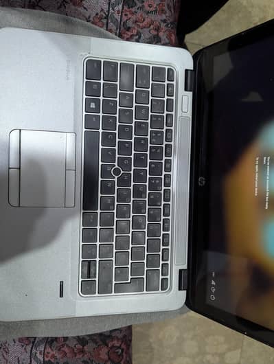 HP 840 R4 i5 7th GEN