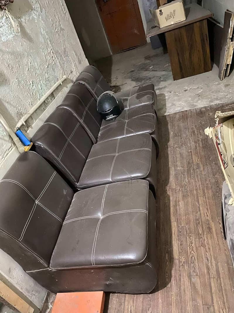 1 seater total 4 sofas 0