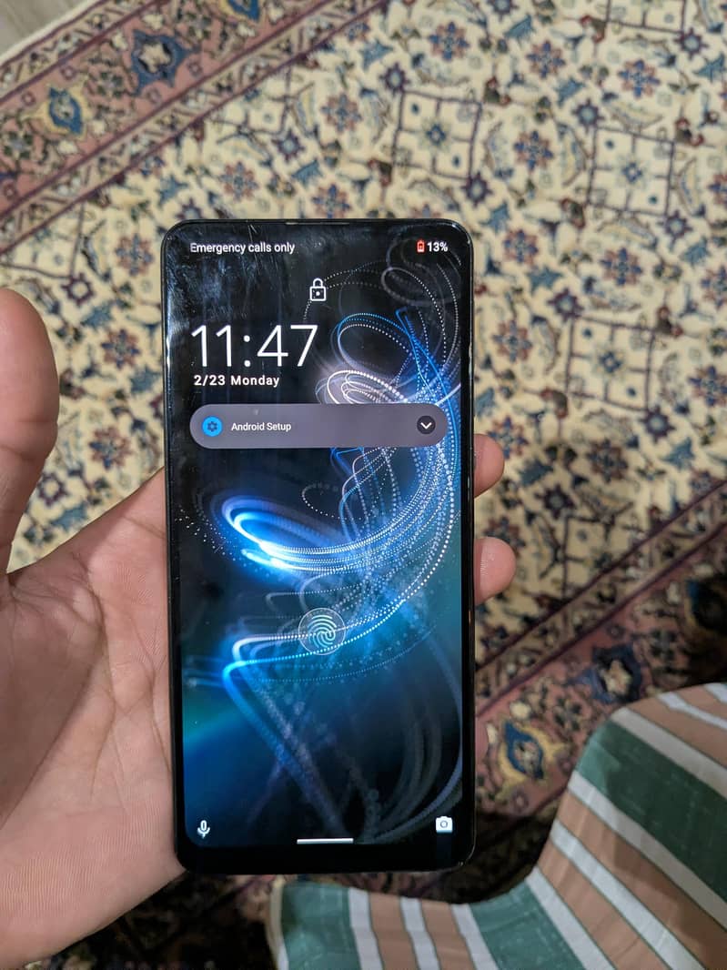 Sharp Aquos zero5g basic 1