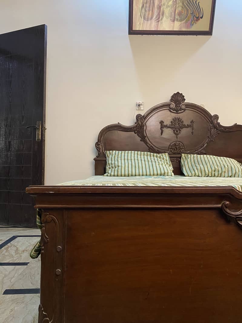 Bed Dressing two side tables 5