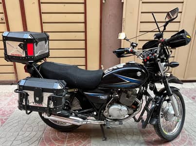 Suzuki gs 150 in excellent condition (gift for tourers)