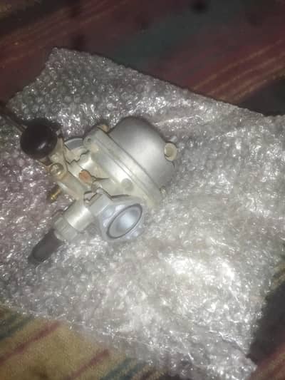 hello guys I am selling bike carburettor
