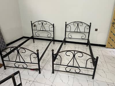 2 Iron bed || without any fault || Just 6 months Used