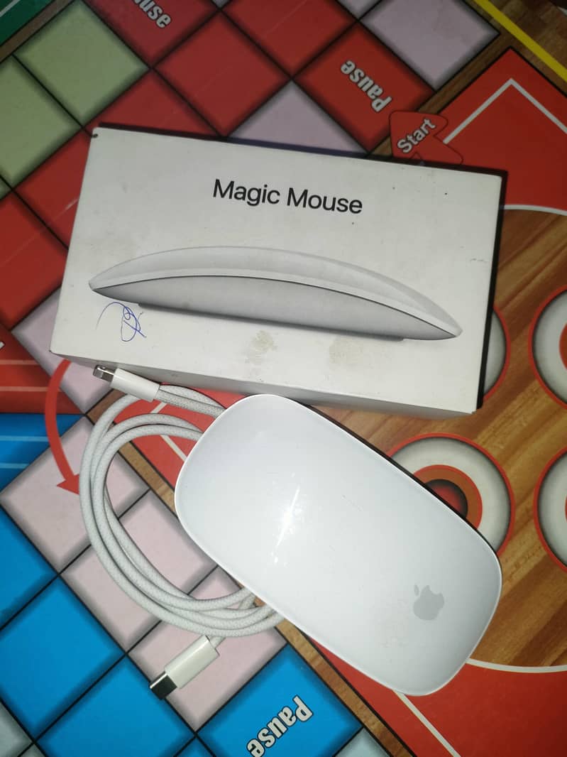 Apple Magic Mouse 4
