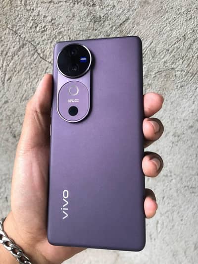 vivo v40