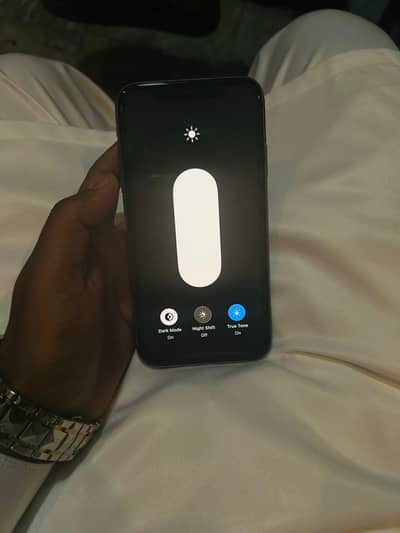 Iphone 11 non pta  waterpack
