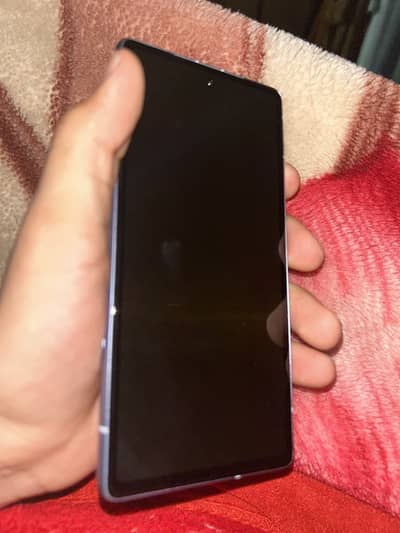 8/128 10/10 condition