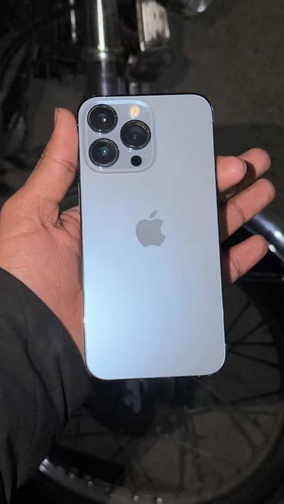 iphone 13pro  03041523881