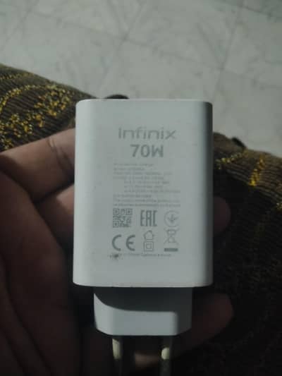 asom Infinix 70w original charger dabba pack se nikala hua for sale