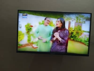 LCD 32 inch. . . real price 27000