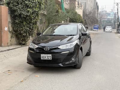 Toyota yaris 1.3 ativ cvt automatic total genuine