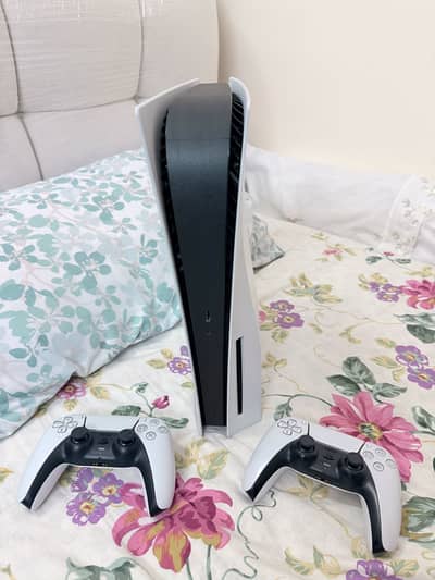 Ps5 fat disc edition 2 original controllers
