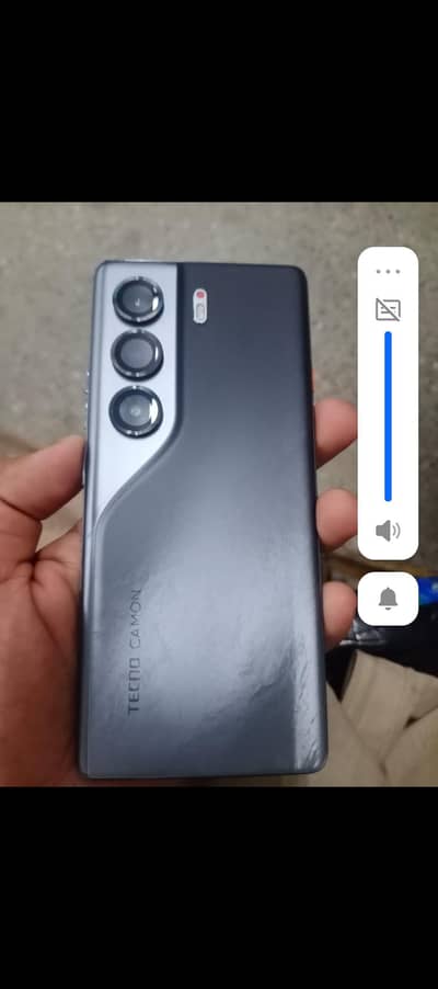 tecno camon 40pro 8+8 256 one month use  color black