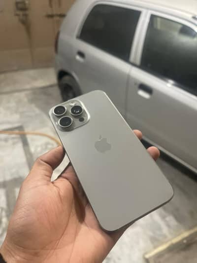 IPhone 15 pro max natural complete box non pta