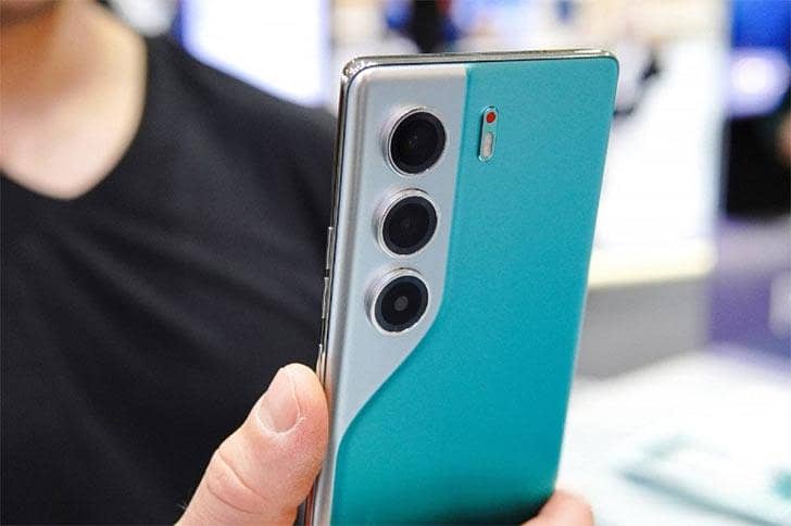 Tecno Camon 40 pro 1