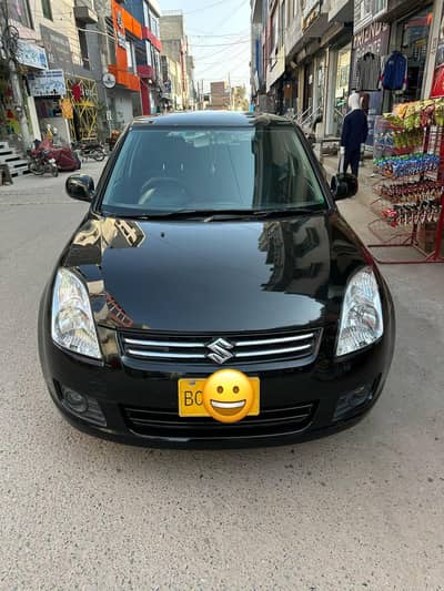 Suzuki swift DLX 1.3 black 2014 model black