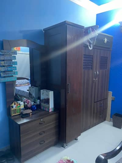 signal bed set with complimantry diwider