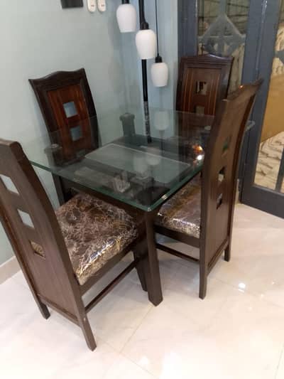 dinning table
