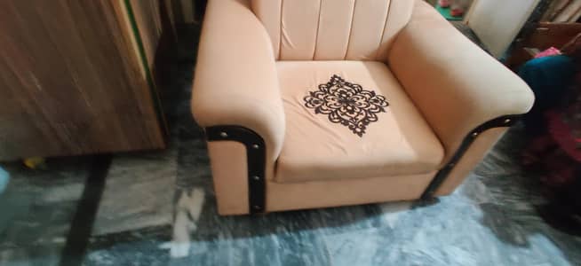 sofa set 3sets Wala ek or do signal waly new Hy