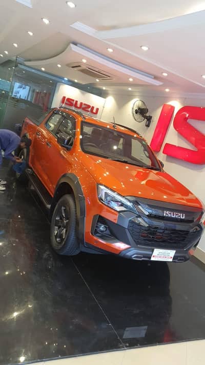 D-Max X-Terrerian top of the line.